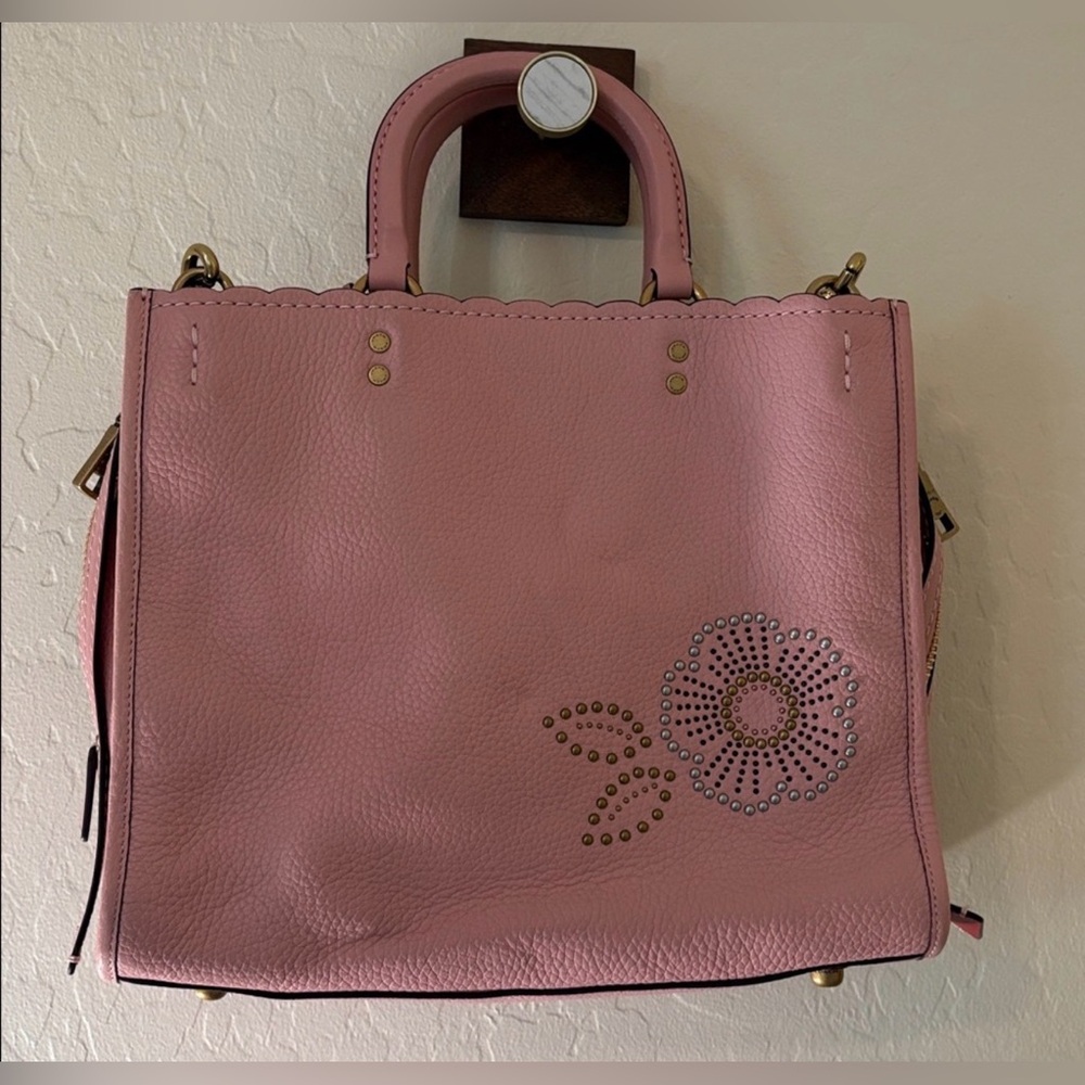 Coach 1941 Rogue 31 in Peony Pink With Roses & Rivets - Picture 4 of 12